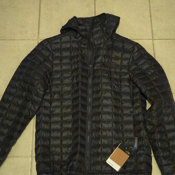The North Face Men's Thermoball Eco Waterproof Puffer Jacket